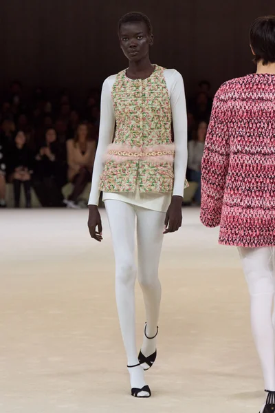 Look 22